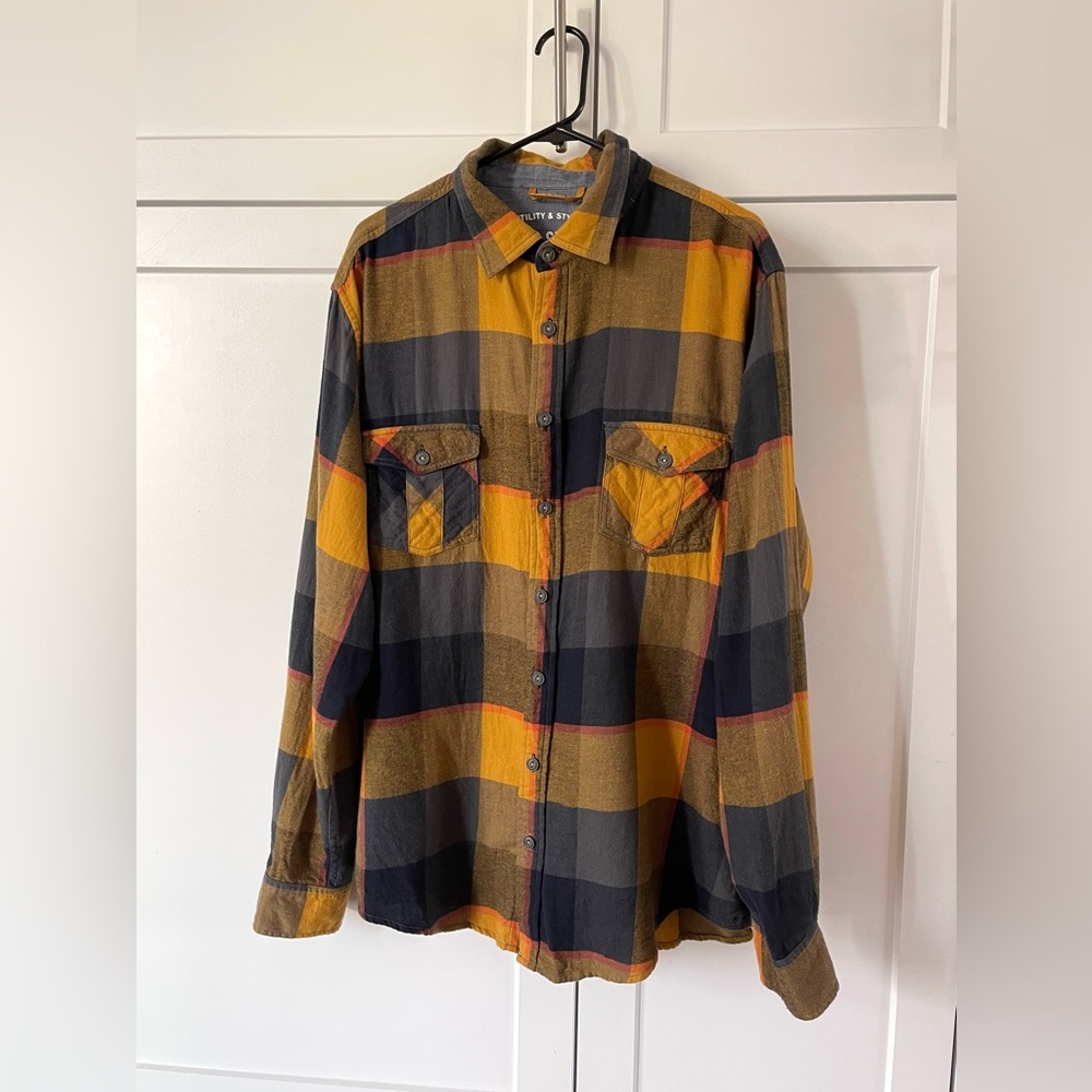 Mossimo Supply Co. Yellow and Gray Plaid Casual Button Down Shirt